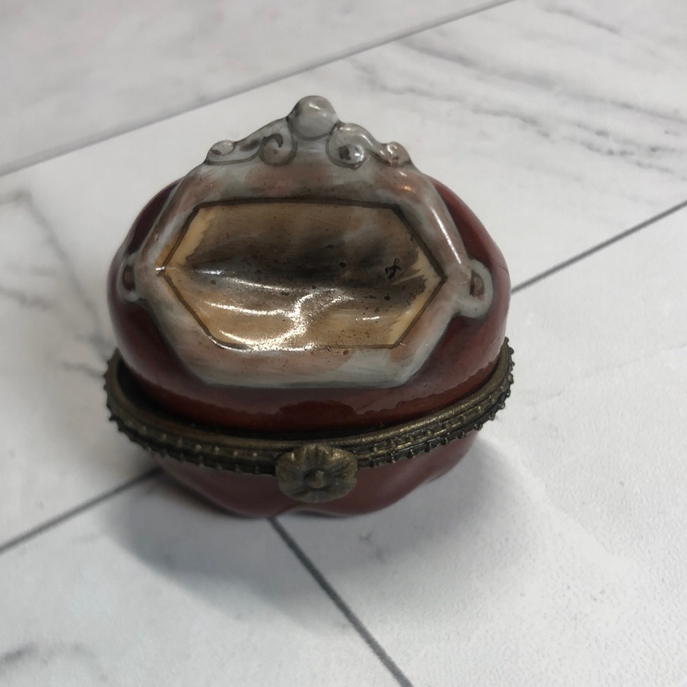 Decorative Ceramic Box Carpet Bag